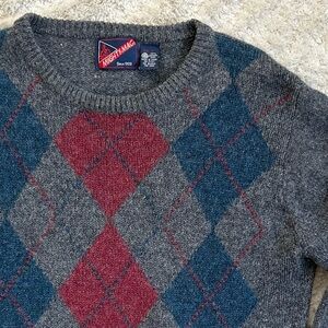 Vtg 80s Mighty Mac Gray and Red Argyle Crewneck Sweater